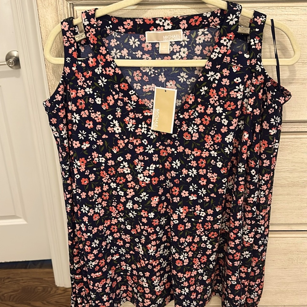 Woman blouse size M long sleeve